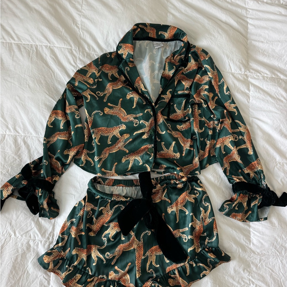 Leopard Print Satin Pajama Set - Green